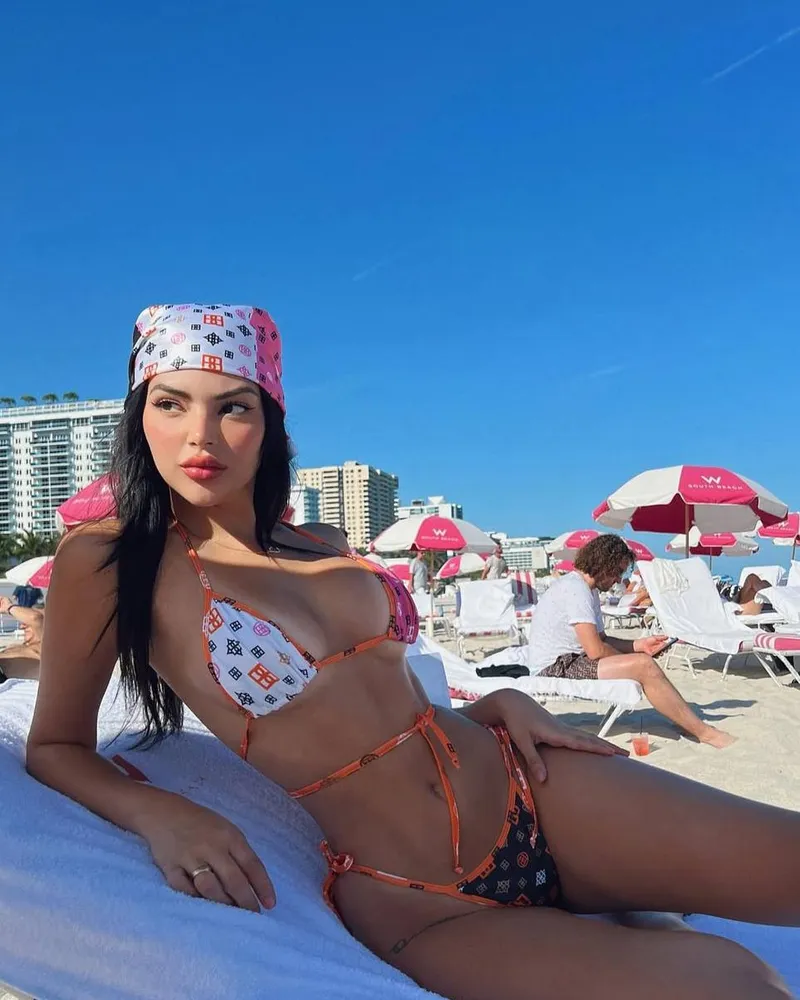 flowtechno Simge üniversiteli flowtechno Simge İstanbul Escort Galeri Görseli 4 - üniversiteli