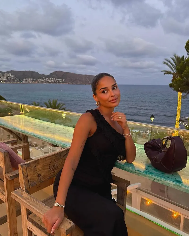 flowtechno Aylin-vip İstanbul Escort Galeri Görseli 2 - gecelik